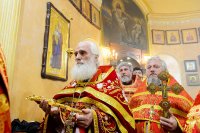 38-Епископ Амфилохий сослужил митрополиту Александру за Литургией в Михайло-Архангельском соборе Уральска