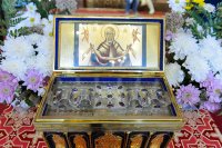 45-Епископ Амфилохий сослужил митрополиту Александру за Литургией в Михайло-Архангельском соборе Уральска