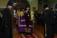 7-Архипастырский визит в город Риддер.  Божественная Литургия в Свято-Никольском храме в день престольного праздника