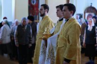 13-Архипастырский визит в город Риддер.  Божественная Литургия в Свято-Никольском храме в день престольного праздника