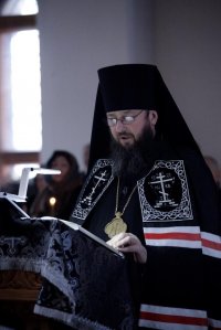 Епископ Амфилохий продолжил чтение Великого покаянного канона преподобного Андрея Критского в Андреевском кафедральном соборе