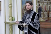 10-В Андреевском кафедральном соборе совершена первая в наступившем Великом посту Литургия Преждеосвященных Даров