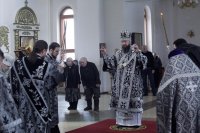 11-В Андреевском кафедральном соборе совершена первая в наступившем Великом посту Литургия Преждеосвященных Даров
