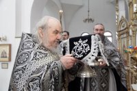 19-В Андреевском кафедральном соборе совершена первая в наступившем Великом посту Литургия Преждеосвященных Даров