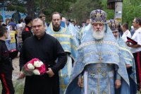 5-«Яко необоримую стену и источник чудес..». Божественная Литургия архиерейским чином на Святом Ключе