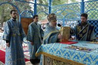 21-«Яко необоримую стену и источник чудес..». Божественная Литургия архиерейским чином на Святом Ключе
