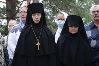 26-«Яко необоримую стену и источник чудес..». Божественная Литургия архиерейским чином на Святом Ключе