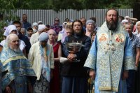 73-«Яко необоримую стену и источник чудес..». Божественная Литургия архиерейским чином на Святом Ключе