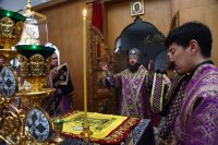 21-Божественная Литургия Преждеосвященных Даров в Свято-Троицком крепостном соборе города Усть-Каменогорска