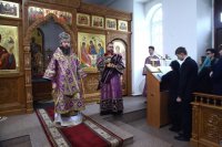 27-Божественная Литургия Преждеосвященных Даров в Свято-Троицком крепостном соборе города Усть-Каменогорска