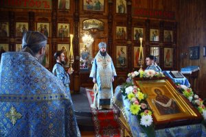Служение епископа Амфилохия в день Похвалы Пресвятой Богородицы