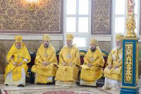 24-Глава Православной Церкви Казахстана и архипастыри Митрополичьего округа совершили воскресную Литургию в главном храме страны