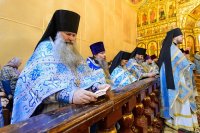 10-Епископ Амфилохий принял участие в праздновании в честь Феодоровской иконы Пресвятой Богородицы в Алма-Ате