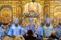 11-Епископ Амфилохий принял участие в праздновании в честь Феодоровской иконы Пресвятой Богородицы в Алма-Ате