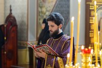 4-В субботу по Воздвижении епископ Амфилохий молился в Матронинском храме Иверско-Серафимовского монастыря Алма-Аты