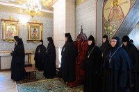 12-В субботу по Воздвижении епископ Амфилохий молился в Матронинском храме Иверско-Серафимовского монастыря Алма-Аты