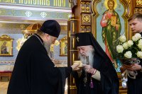 19-В субботу по Воздвижении епископ Амфилохий молился в Матронинском храме Иверско-Серафимовского монастыря Алма-Аты