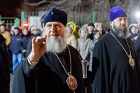 4-В город Семипалатинск, отмечающий 300-летие своего основания, принесены мощи святителя Николая Чудотворца 