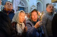 8-В город Семипалатинск, отмечающий 300-летие своего основания, принесены мощи святителя Николая Чудотворца 