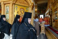 44-Епископ Амфилохий принял участие в торжествах, посвященных 110-летию учреждения и 15-летию возрождения Иверско-Серафимовской обители Алма-Аты