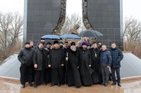 5-Митрополит Астанайский и Казахстанский Александр почтил память жертв ядерных испытаний на Семипалатинском полигоне 