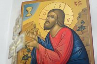 3-В день памяти евангелиста Луки митрополит Александр совершил Божественную Литургию в старейшем храме города Усть-Каменогорска 