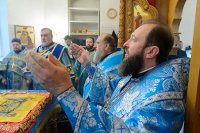 15-В день памяти евангелиста Луки митрополит Александр совершил Божественную Литургию в старейшем храме города Усть-Каменогорска 