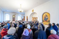 18-В день памяти евангелиста Луки митрополит Александр совершил Божественную Литургию в старейшем храме города Усть-Каменогорска 