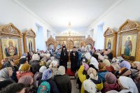 23-В день памяти евангелиста Луки митрополит Александр совершил Божественную Литургию в старейшем храме города Усть-Каменогорска 