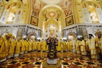 17-В 10-ю годовщину интронизации Святейшего Патриарха Кирилла в Храме Христа Спасителя совершена Литургия с участием Предстоятелей и представителей Поместных Церквей