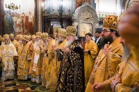 23-В 10-ю годовщину интронизации Святейшего Патриарха Кирилла в Храме Христа Спасителя совершена Литургия с участием Предстоятелей и представителей Поместных Церквей