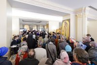 16-Для участия в форуме «Радость Слова» в Алма-Ату прибыл председатель Издательского Совета Русской Православной Церкви митрополит Калужский и Боровский Климент