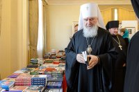 19-Для участия в форуме «Радость Слова» в Алма-Ату прибыл председатель Издательского Совета Русской Православной Церкви митрополит Калужский и Боровский Климент