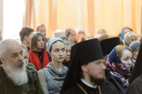 16-Управляющий Усть-Каменогорской и Семипалатинской епархией принял участие в научной конференции, посвященной 15-летию установления празднования Собора новомучеников и исповедников Казахстанских