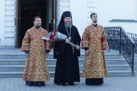 1-В день праздника пророка Божия Илии Преосвященнейший епископ Амфилохий совершил Литургию в старейшем храме Рудного Алтая