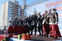 11-Рождественские народные гуляния на соборной площади главного храма Восточного Казахстана