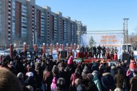 12-Рождественские народные гуляния на соборной площади главного храма Восточного Казахстана