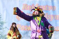 16-Рождественские народные гуляния на соборной площади главного храма Восточного Казахстана