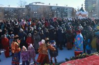 18-Рождественские народные гуляния на соборной площади главного храма Восточного Казахстана