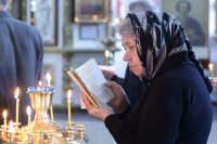 9-Епископ Амфилохий совершил чтение третьей части Великого покаянного канона в Андреевском кафедральном соборе