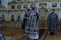 1-Первая Божественная Литургия Преждеосвященных Даров совершена в Андреевском кафедральном соборе