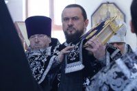 5-Первая Божественная Литургия Преждеосвященных Даров совершена в Андреевском кафедральном соборе