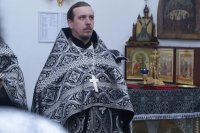 11-Первая Божественная Литургия Преждеосвященных Даров совершена в Андреевском кафедральном соборе