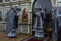 13-Первая Божественная Литургия Преждеосвященных Даров совершена в Андреевском кафедральном соборе