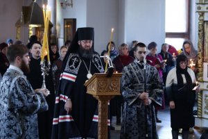 Епископ Амфилохий завершил чтение Великого покаянного канона преподобного Андрея Критского