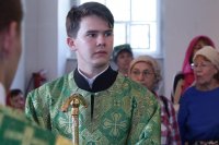1-«Величаем Тя, Живодавче Христе, и чтим Всесвятаго Духа Твоего, Егоже от Отца послал еси Божественным учеником Твоим» (+ВИДЕО)