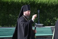 4-«Величаем Тя, Живодавче Христе, и чтим Всесвятаго Духа Твоего, Егоже от Отца послал еси Божественным учеником Твоим» (+ВИДЕО)