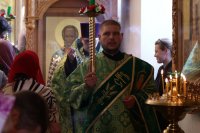 6-«Величаем Тя, Живодавче Христе, и чтим Всесвятаго Духа Твоего, Егоже от Отца послал еси Божественным учеником Твоим» (+ВИДЕО)