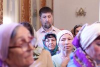 30-«Величаем Тя, Живодавче Христе, и чтим Всесвятаго Духа Твоего, Егоже от Отца послал еси Божественным учеником Твоим» (+ВИДЕО)
