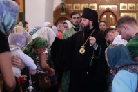 40-«Величаем Тя, Живодавче Христе, и чтим Всесвятаго Духа Твоего, Егоже от Отца послал еси Божественным учеником Твоим» (+ВИДЕО)